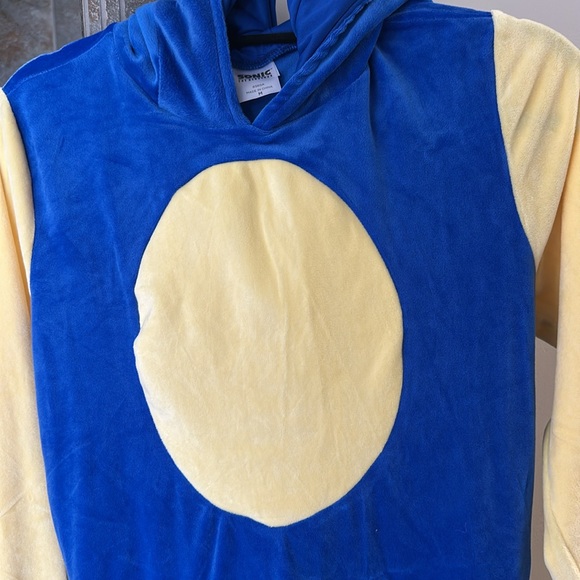 Sonic the Hedgehog dress - Picture 8 of 8